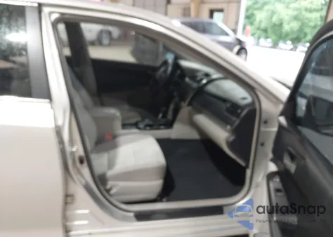 2012 Toyota Camry Le z USA, uszkodzony, nr VIN 4T1BF1FK1CU080262